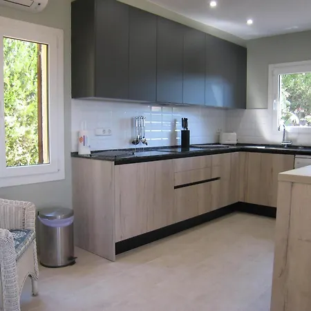 Σπίτι διακοπών Villa De 5 Dormitorios Con Piscina Privada En L'Estartit - Es-323-69 *
